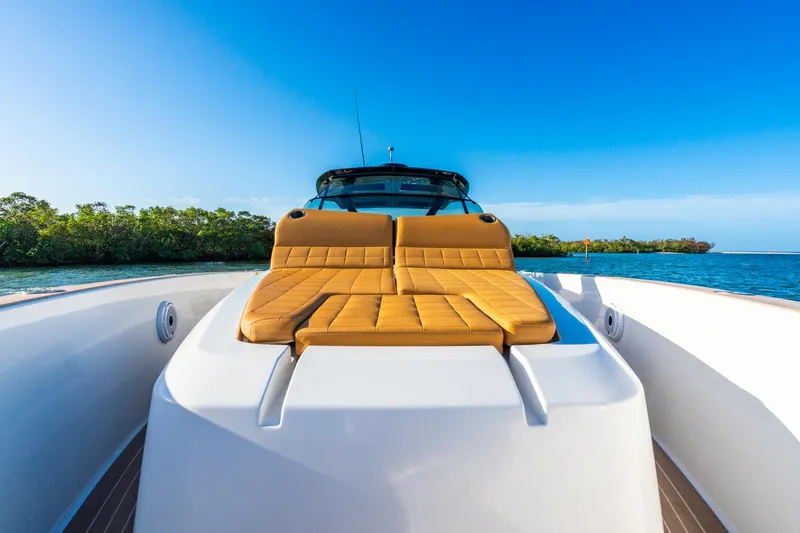 Impulso Yacht Photos Pics 