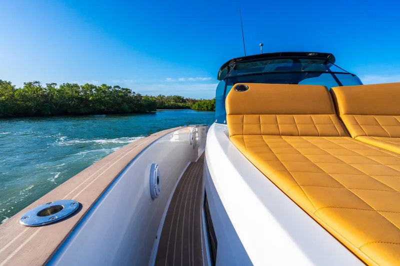 Impulso Yacht Photos Pics 