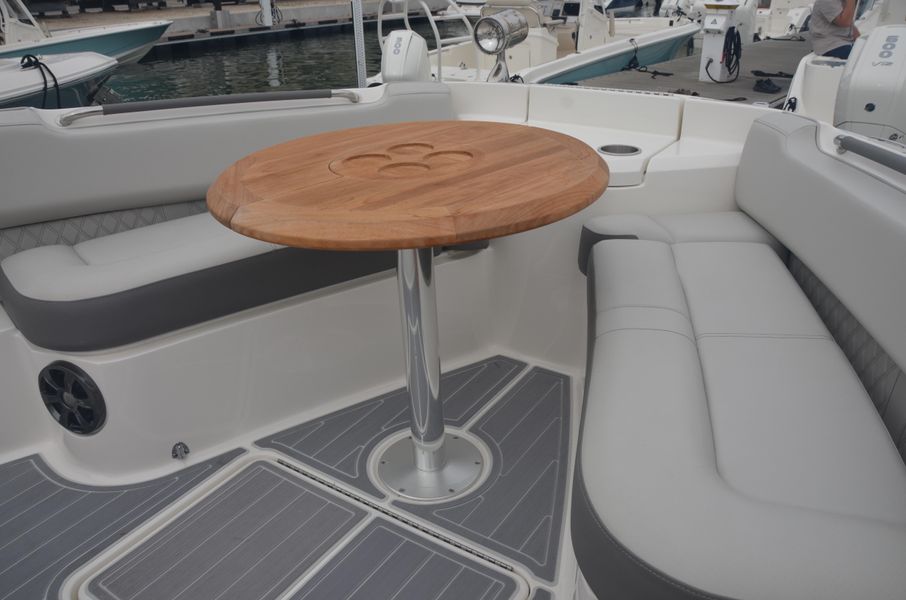 2022 Sea Ray SLX 400 OB