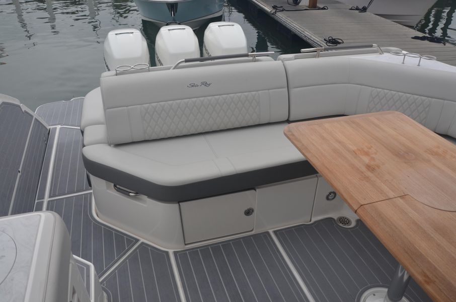 2022 Sea Ray SLX 400 OB