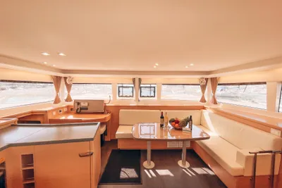 2019 Lagoon 450 s