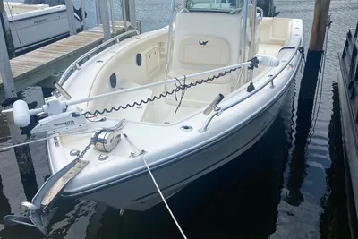 Mako 284 Center Console