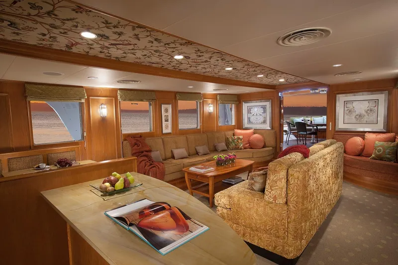 Montego Yacht Photos Pics 
