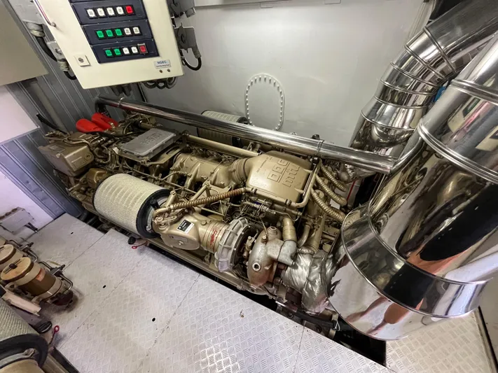 Endless Romance Yacht Photos Pics 