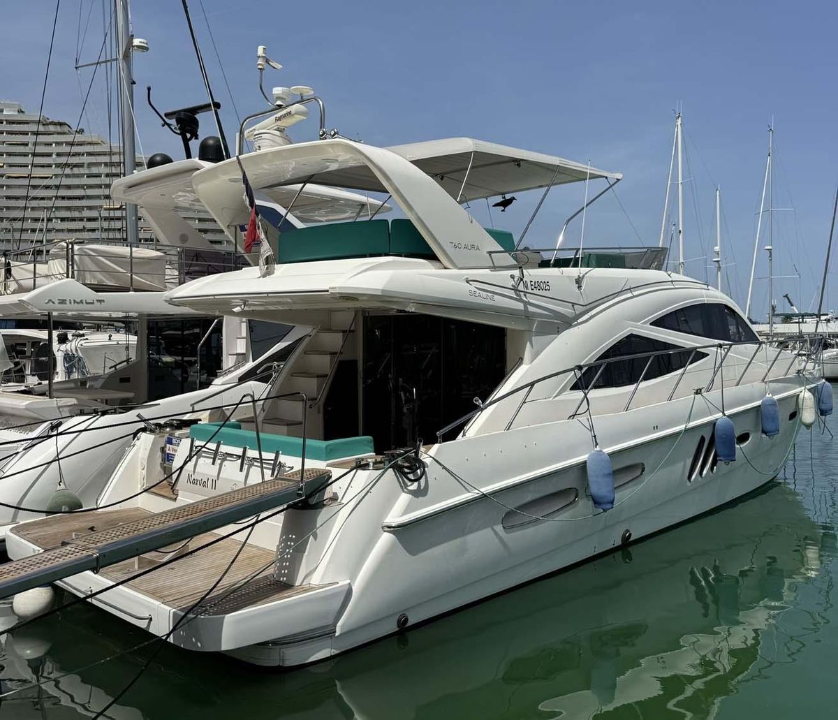 2011 Sealine 61 