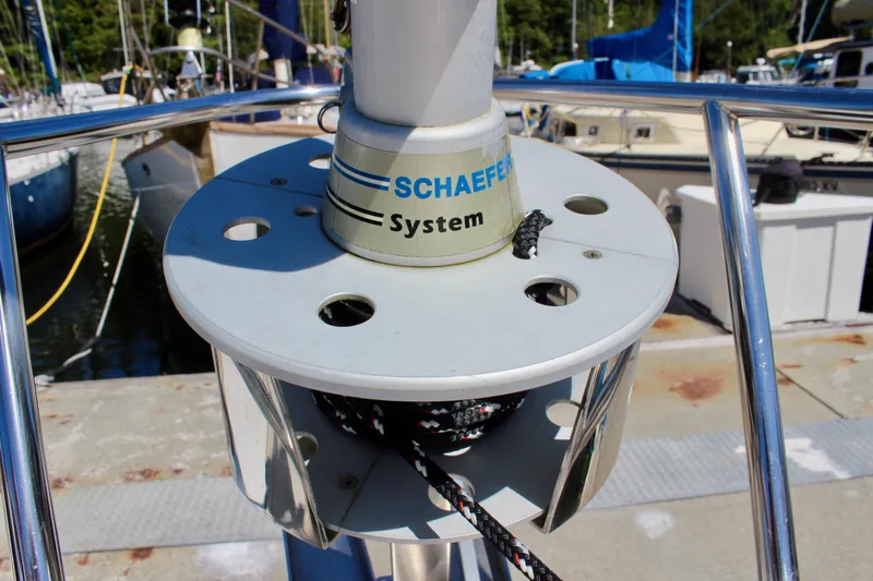 Vita E' Bella Yacht Photos Pics 