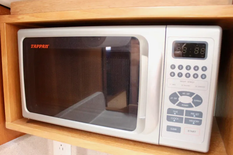 Vita E' Bella Yacht Photos Pics 