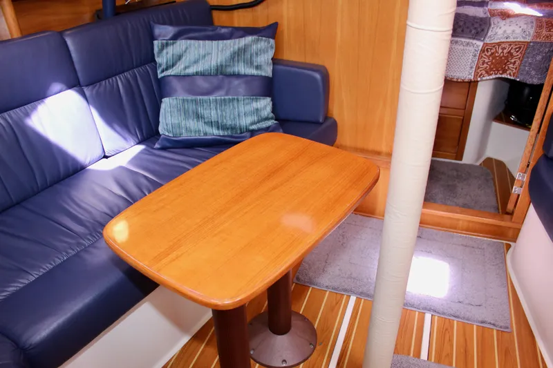 Vita E' Bella Yacht Photos Pics 