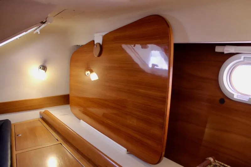 Vita E' Bella Yacht Photos Pics 