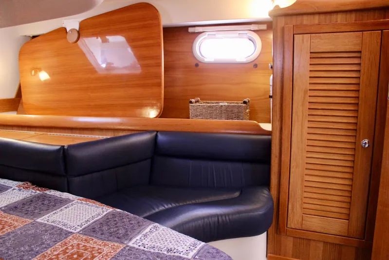 Vita E' Bella Yacht Photos Pics 