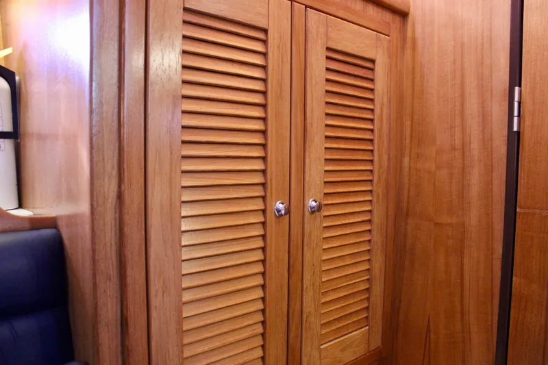 Vita E' Bella Yacht Photos Pics 