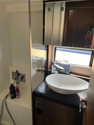 Simorgh Yacht Photos Pics 