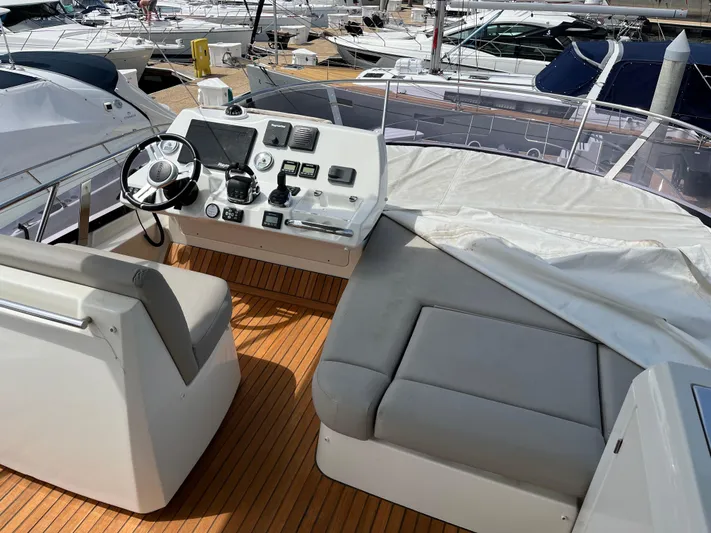 Simorgh Yacht Photos Pics 