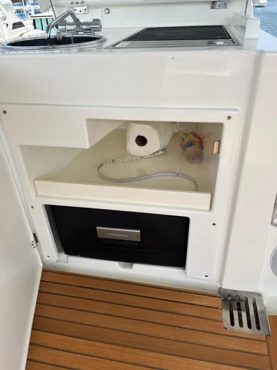 Simorgh Yacht Photos Pics 