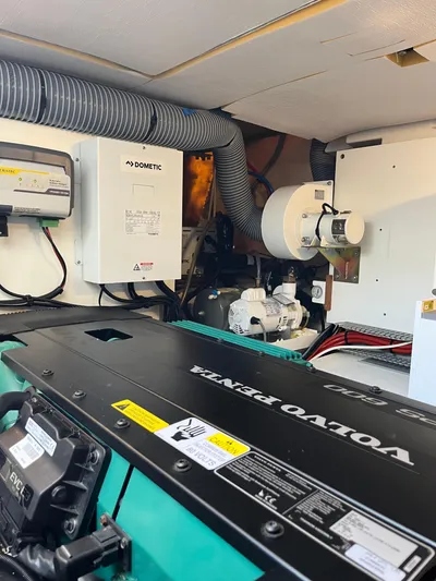 Simorgh Yacht Photos Pics 