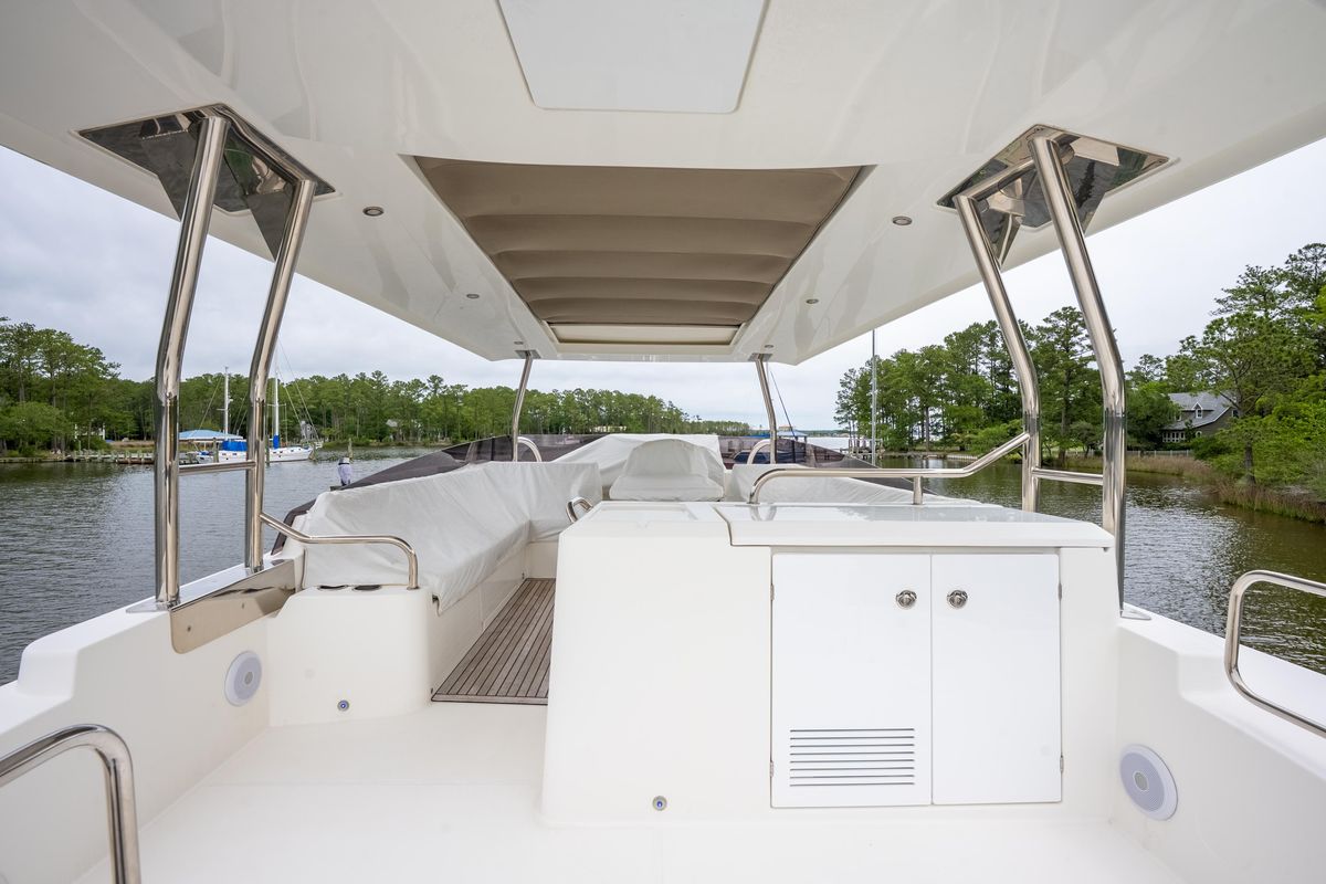 2022 Beneteau 48 