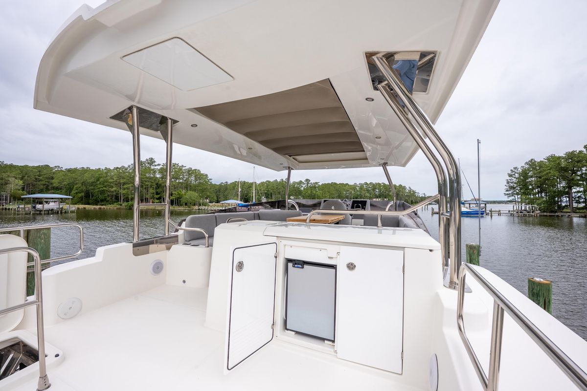 2022 Beneteau 48 