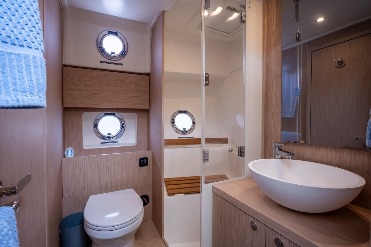 2022 Beneteau 48 