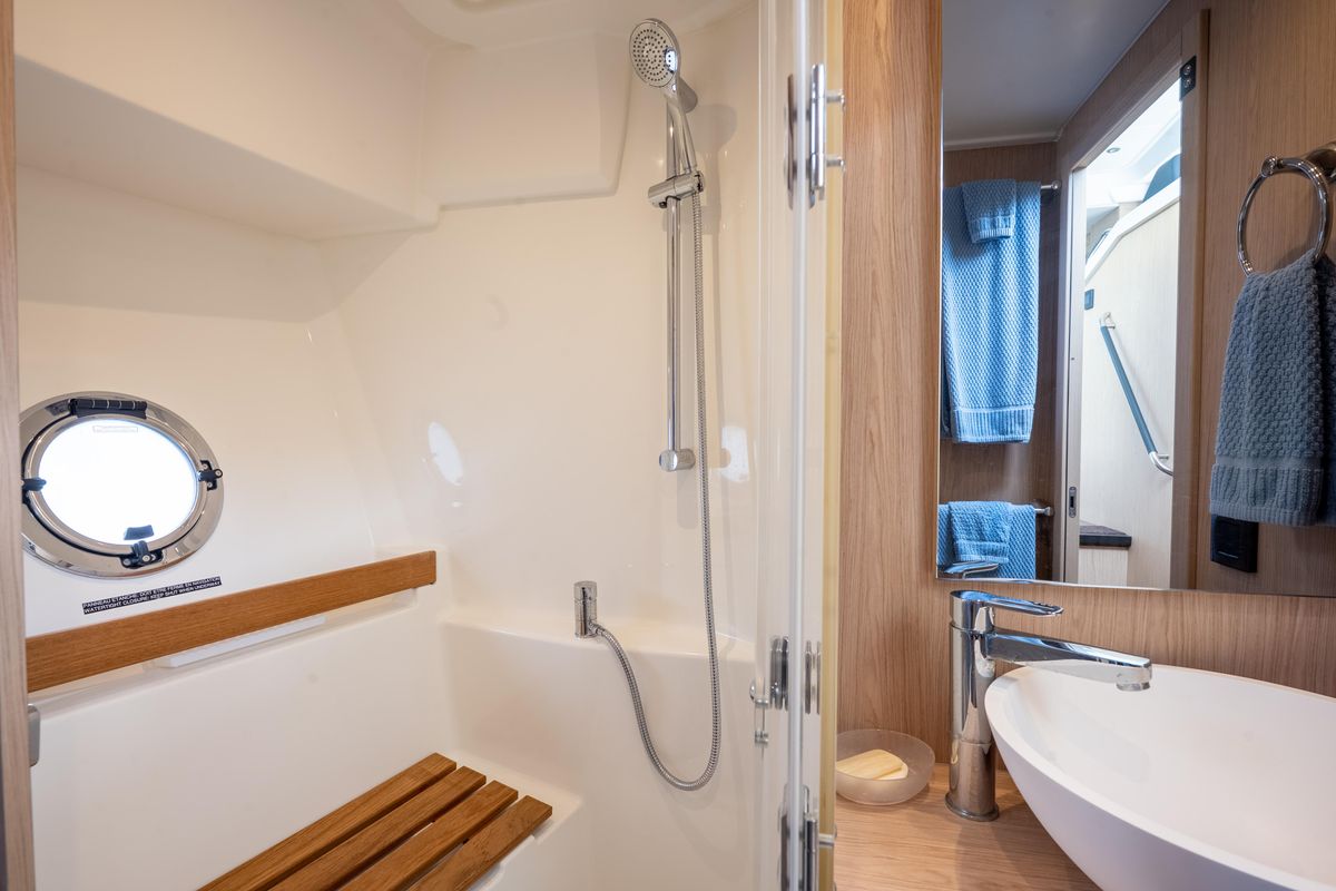 2022 Beneteau 48 