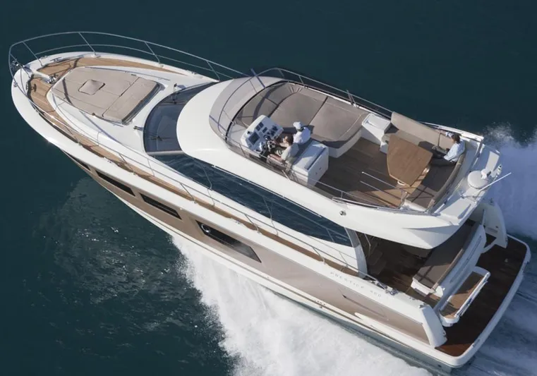 Out And Aboat Yacht Photos Pics Manufacturer Provided Image