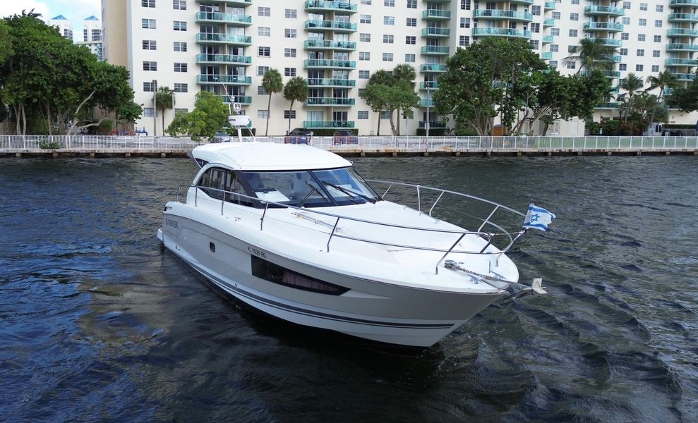 2016 Jeanneau Leader 36