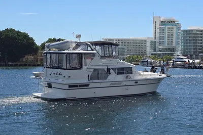 1993 Carver 445 Aft Cabin Motor Yacht