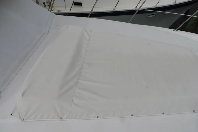 La Vida Yacht Photos Pics 1993 Carver 445 Aft Cabin Motor Yacht deck with white cover.