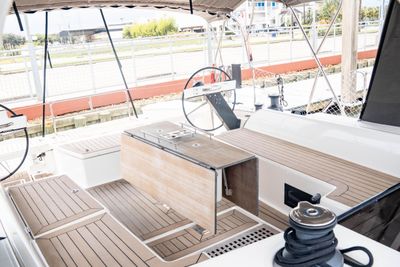 Yacht