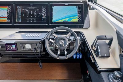 Yacht
