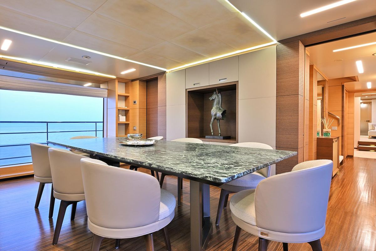 2014 Benetti 132 