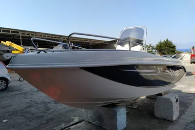 2020 Trimarchi 57S