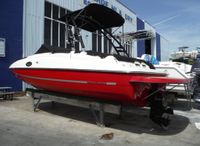 2016 Bayliner 215 Deck Boat