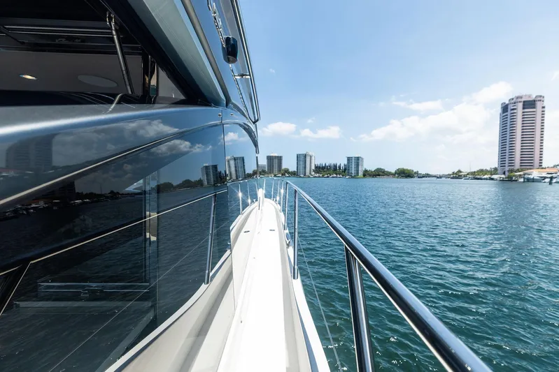 Endless Summer Yacht Photos Pics 