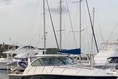 Tiara Yachts 39 Coronet