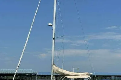 Hunter Passage 42