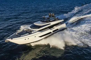 2016 Ferretti Yachts 850
