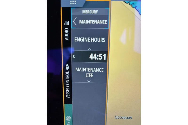  Yacht Photos Pics Display screen showing engine hours on 2023 Sea Ray SDX 270 Outboard.