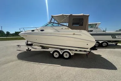 Sea Ray 240 Sundancer