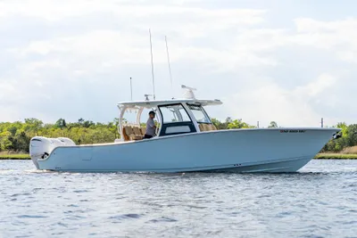 Sportsman Open 352 Center Console