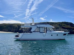 2020 Beneteau Swift Trawler 41 Fly