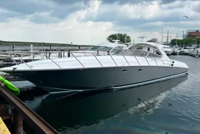 Fountain 48 Express Cruiser