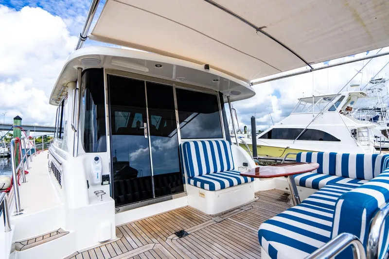 Salty Dog Yacht Photos Pics 