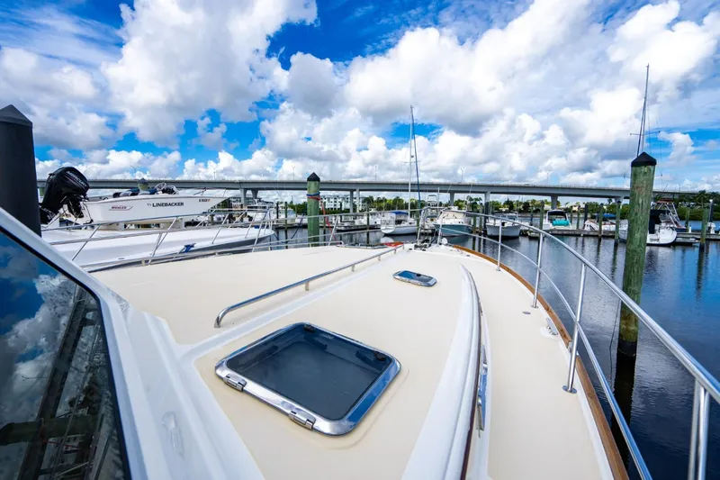 Salty Dog Yacht Photos Pics 