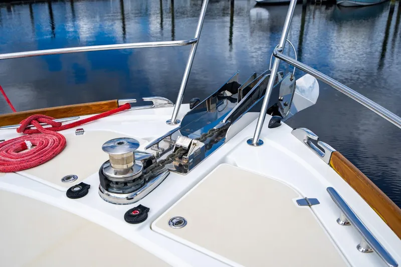 Salty Dog Yacht Photos Pics 