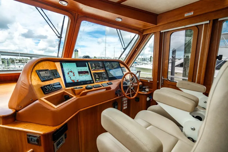 Salty Dog Yacht Photos Pics 