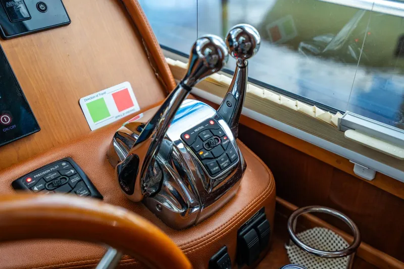 Salty Dog Yacht Photos Pics 