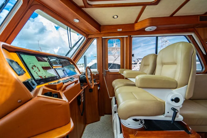 Salty Dog Yacht Photos Pics 