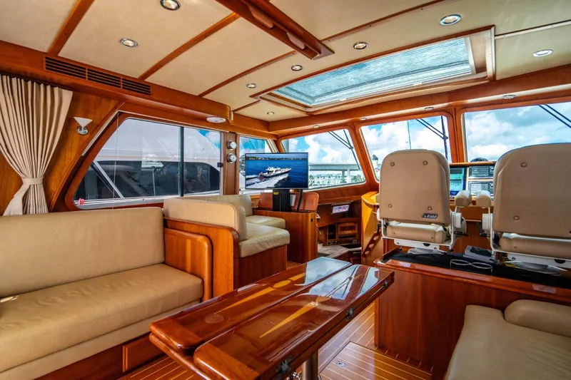 Salty Dog Yacht Photos Pics 