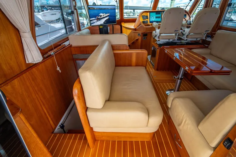 Salty Dog Yacht Photos Pics 