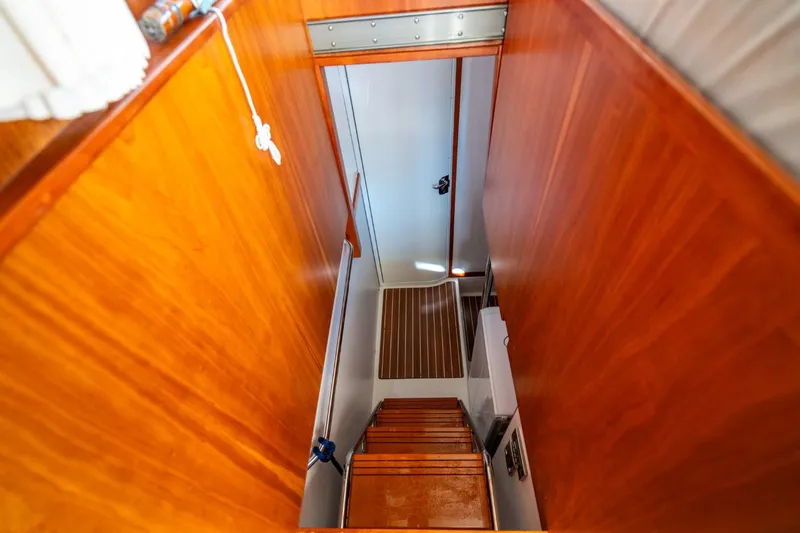 Salty Dog Yacht Photos Pics 